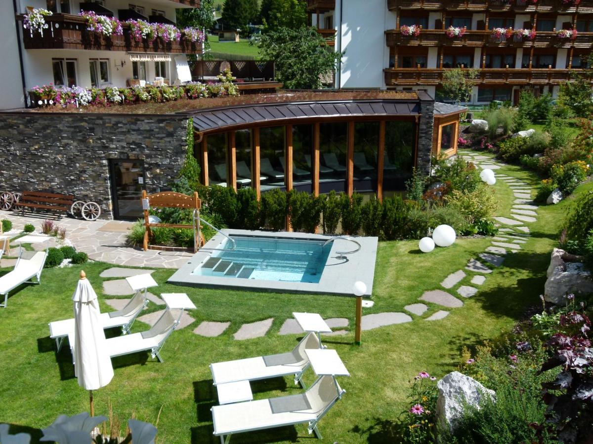Hotel Gran Paradis Campitello di Fassa Eksteriør bilde